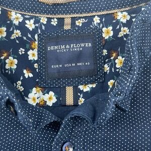 Denim & Flower Men's blue pattern shirt with accents Size Medium